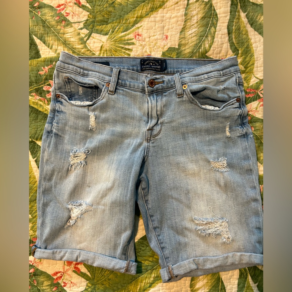 Lucky Brand women’s distressed jean Bermuda shorts